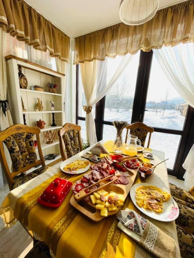 Gradina Lu' Ion "A Home Away From Home" (Adults Only) Vişeu de Sus Buitenkant foto