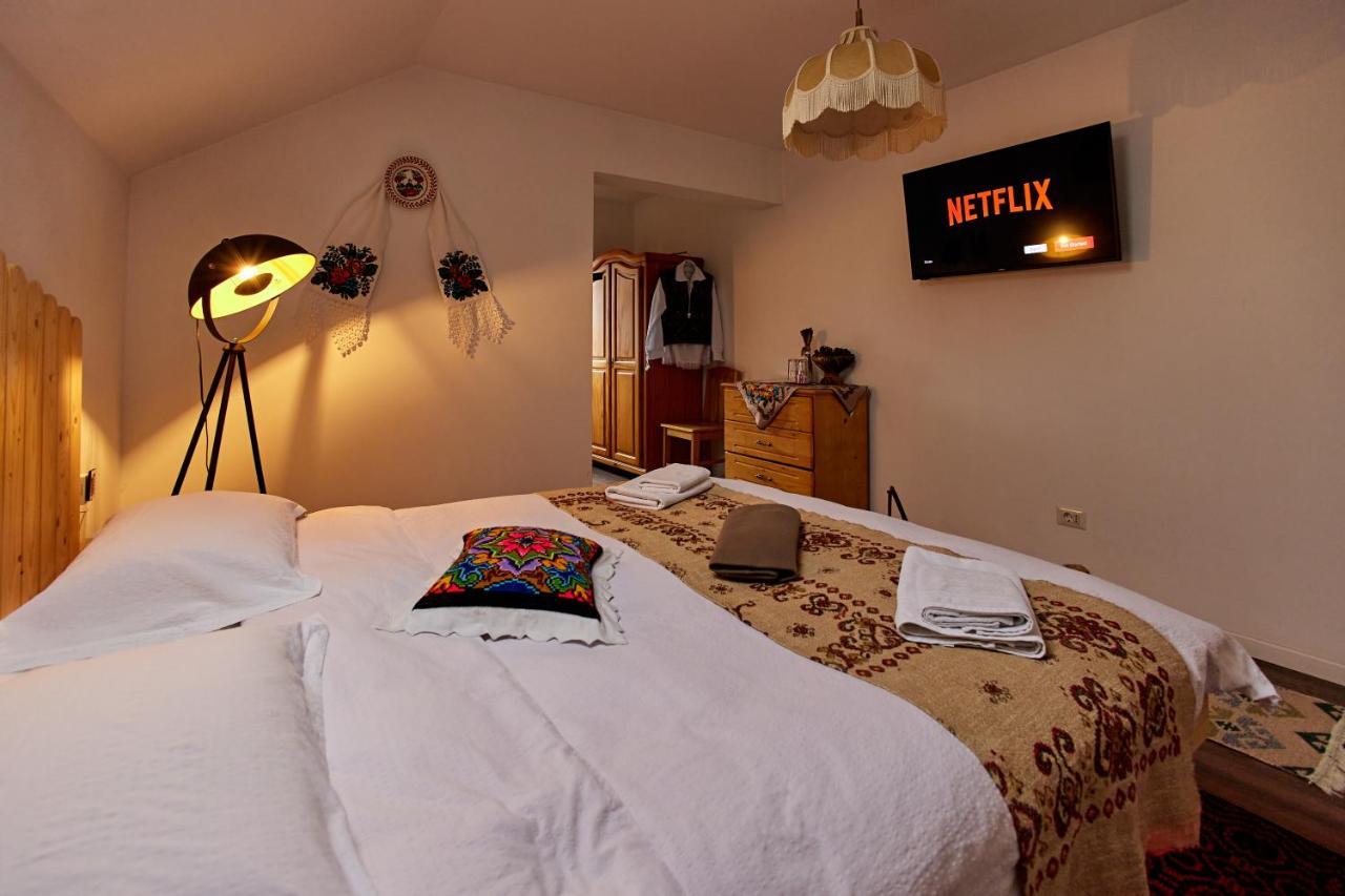 Gradina Lu' Ion "A Home Away From Home" (Adults Only) Vişeu de Sus Buitenkant foto